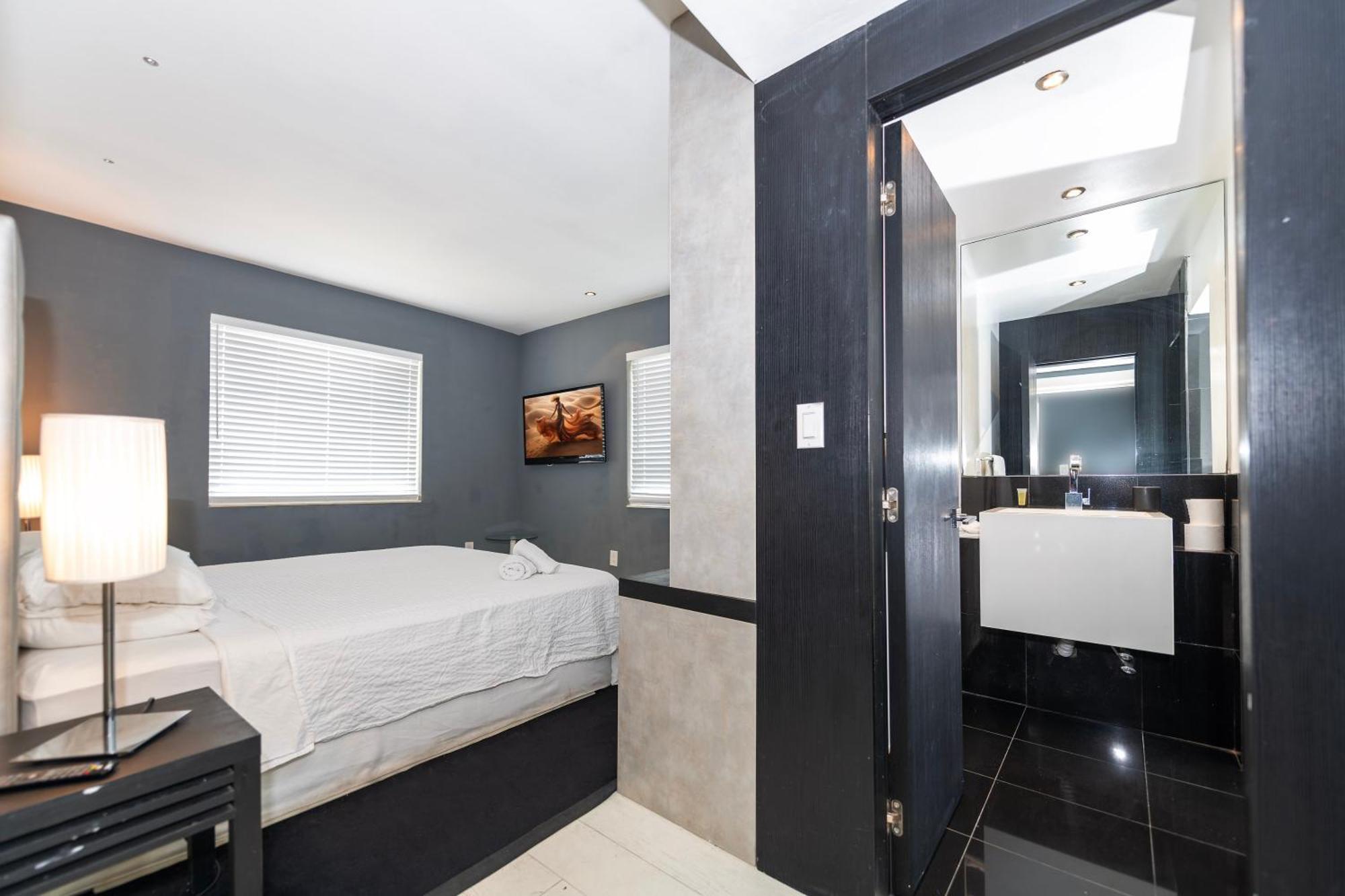 Sunny Days Apartments Miami Beach Bagian luar foto