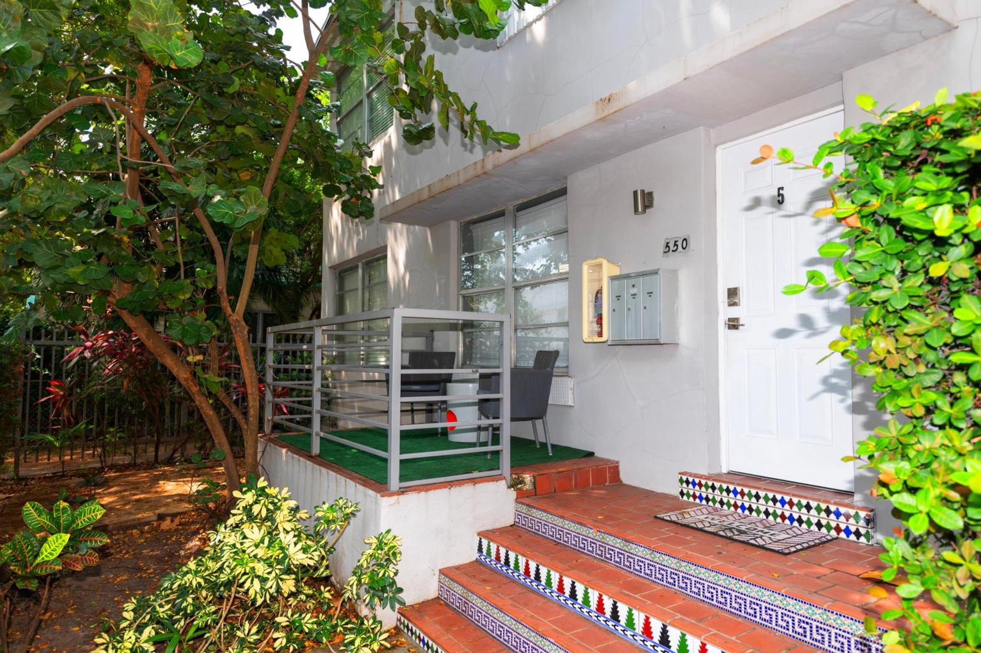 Sunny Days Apartments Miami Beach Bagian luar foto