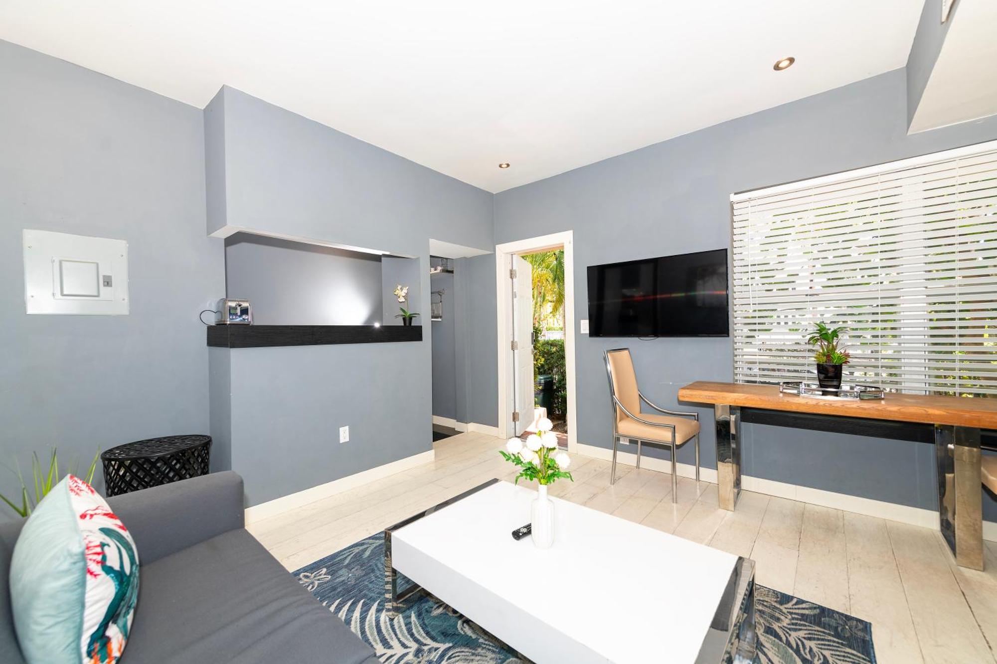 Sunny Days Apartments Miami Beach Bagian luar foto