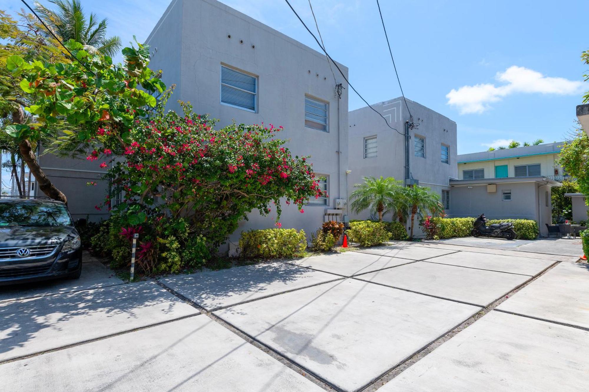 Sunny Days Apartments Miami Beach Bagian luar foto
