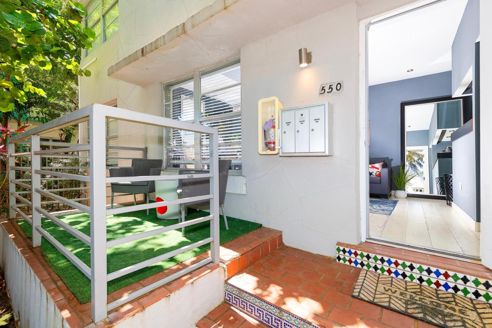 Sunny Days Apartments Miami Beach Bagian luar foto