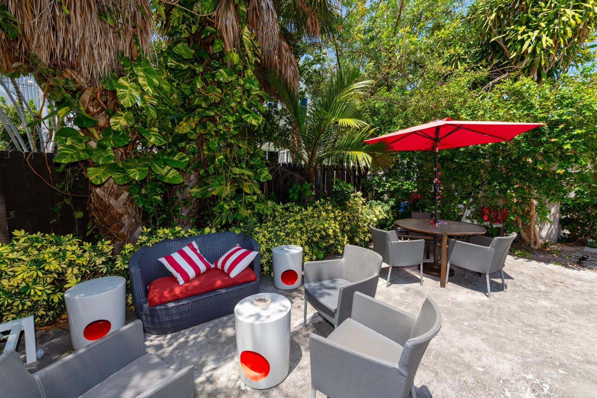 Sunny Days Apartments Miami Beach Bagian luar foto