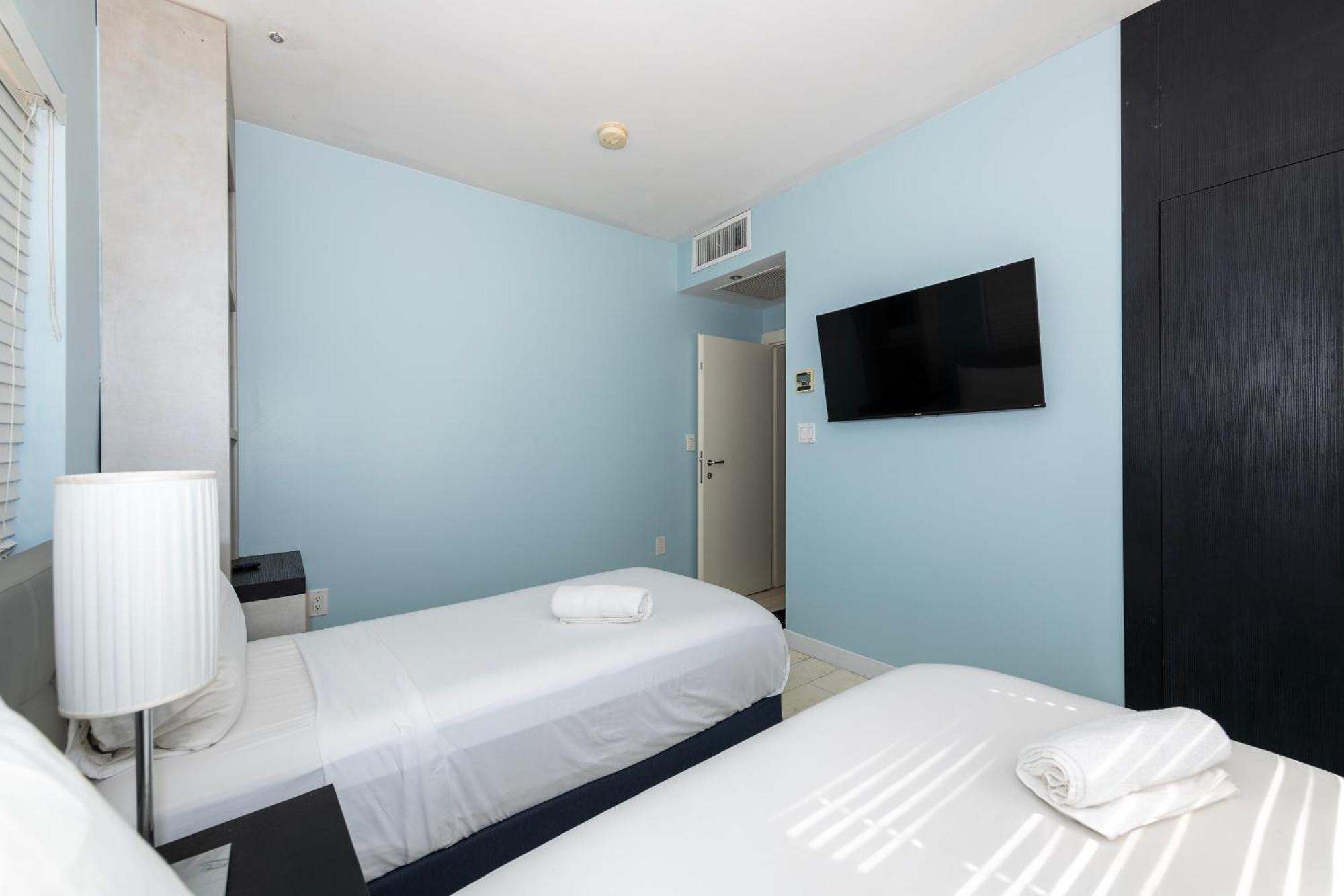 Sunny Days Apartments Miami Beach Bagian luar foto